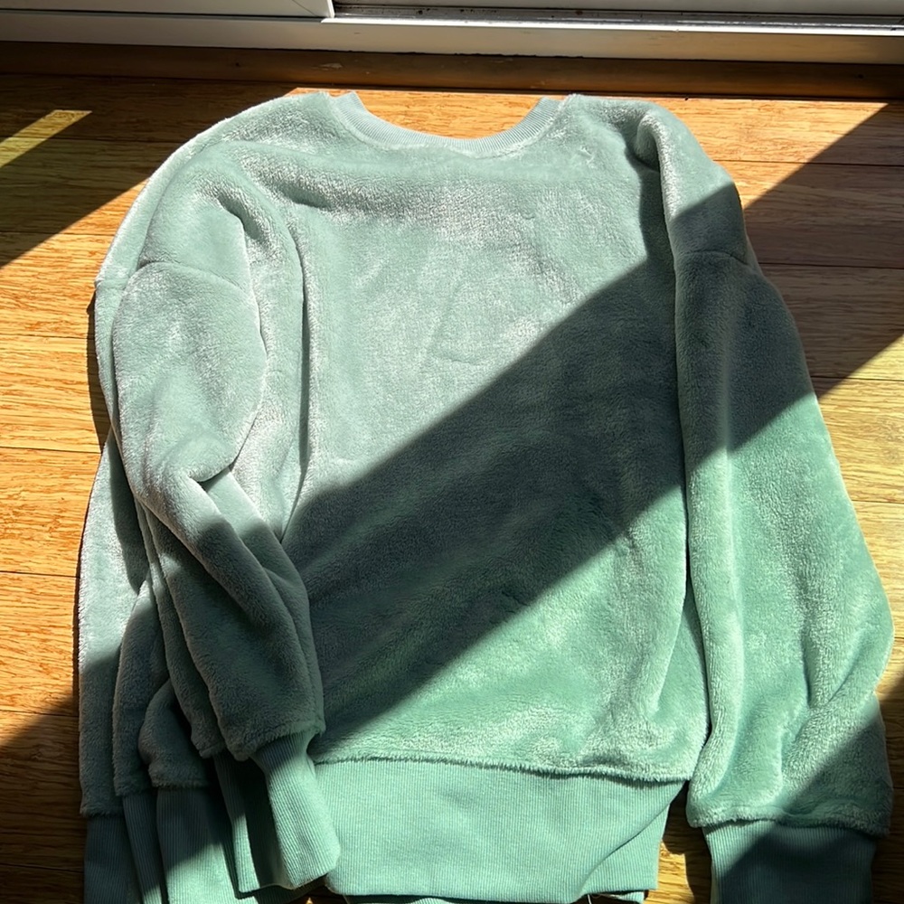 Fluffy Top